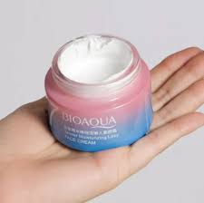 Bioaqua V7 Crema Facial Aclarant